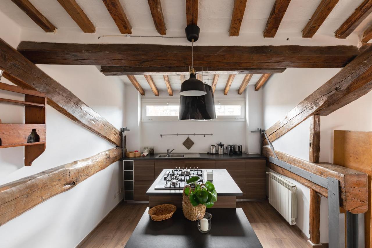 Amazing Penthouse With Terrace And Rooftop In Trastevere Roma Eksteriør bilde