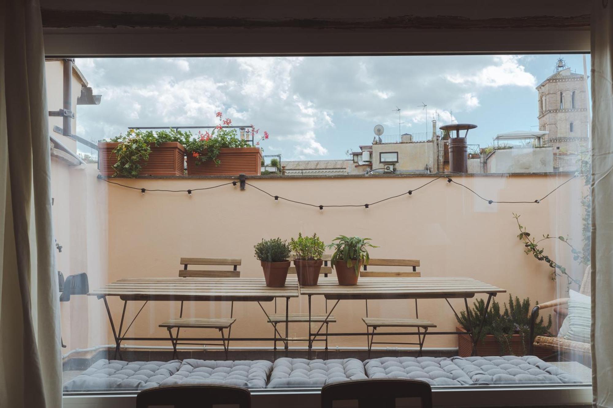 Amazing Penthouse With Terrace And Rooftop In Trastevere Roma Eksteriør bilde