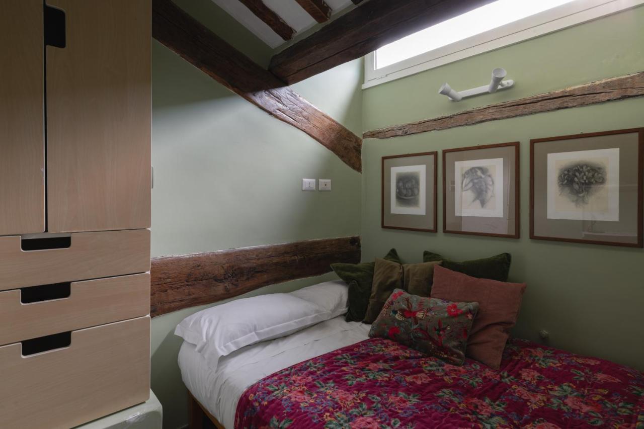 Amazing Penthouse With Terrace And Rooftop In Trastevere Roma Eksteriør bilde