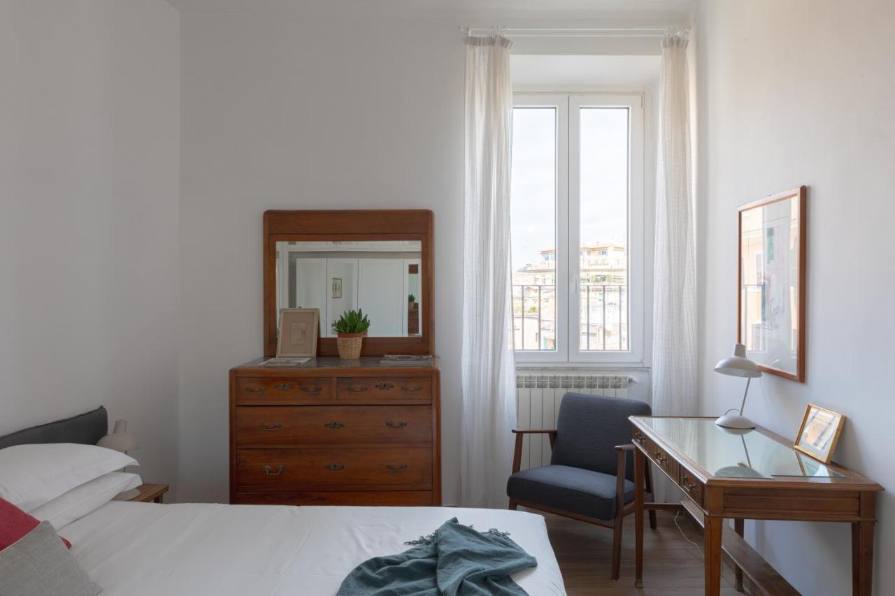 Amazing Penthouse With Terrace And Rooftop In Trastevere Roma Eksteriør bilde