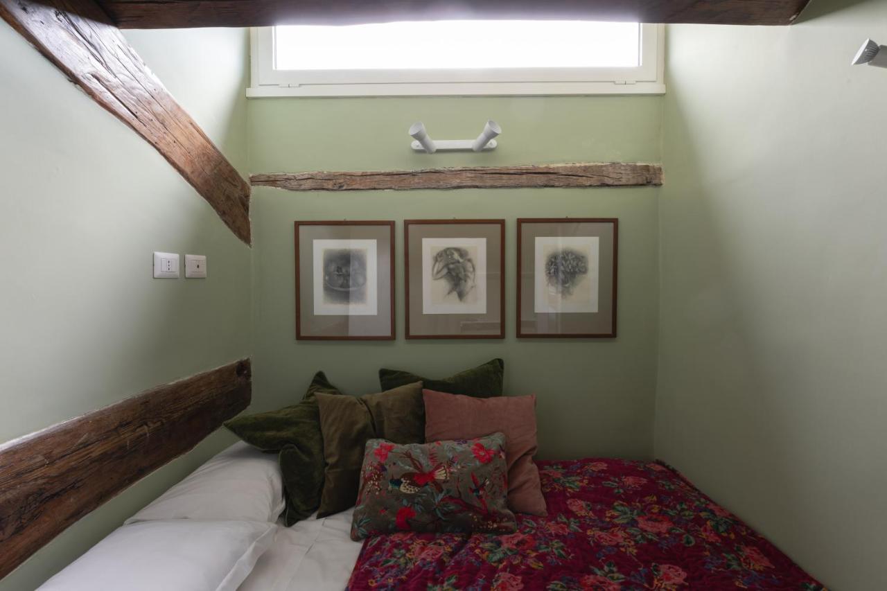 Amazing Penthouse With Terrace And Rooftop In Trastevere Roma Eksteriør bilde