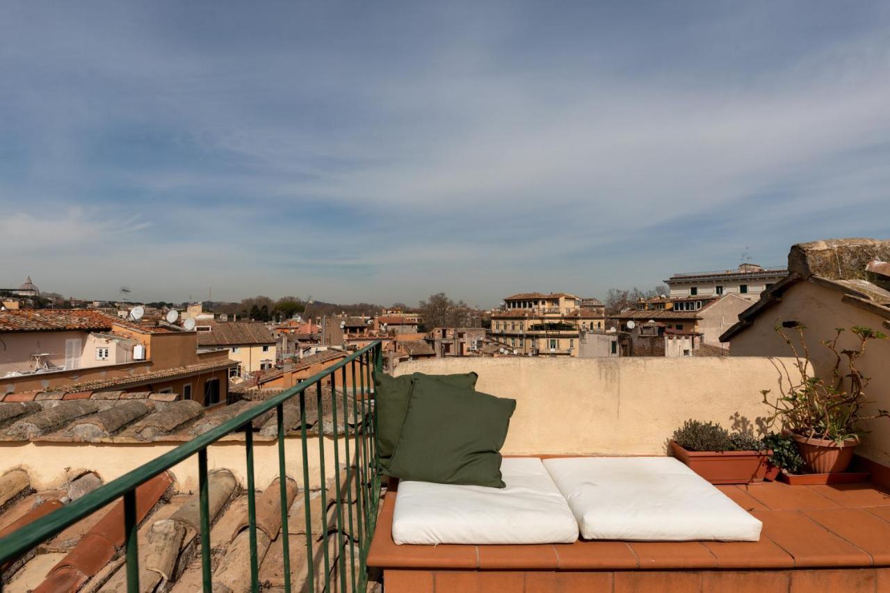 Amazing Penthouse With Terrace And Rooftop In Trastevere Roma Eksteriør bilde