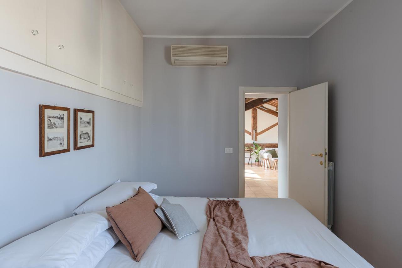 Amazing Penthouse With Terrace And Rooftop In Trastevere Roma Eksteriør bilde