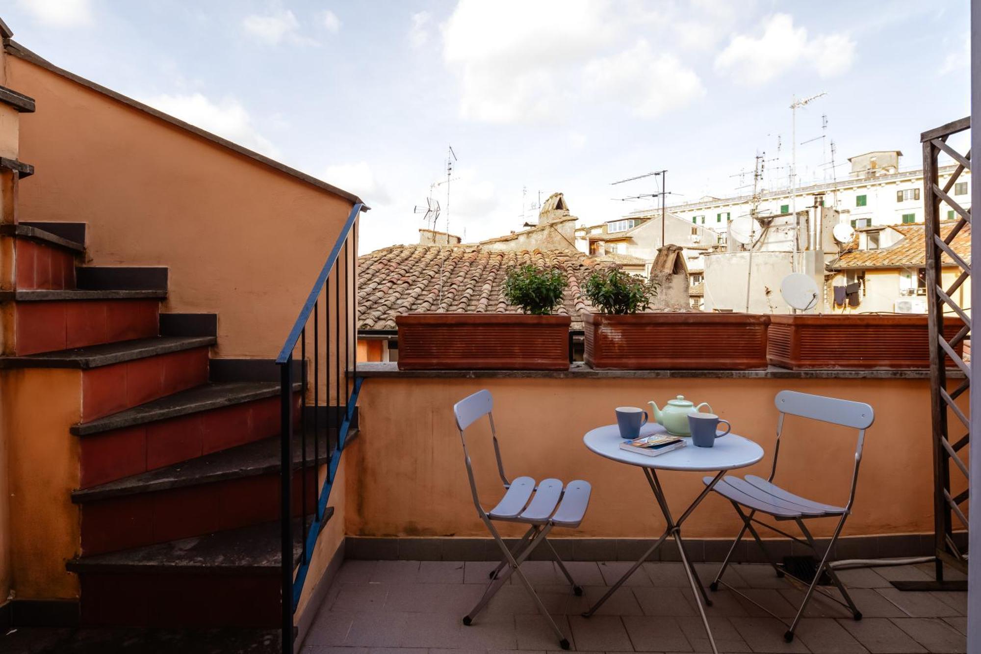 Amazing Penthouse With Terrace And Rooftop In Trastevere Roma Eksteriør bilde